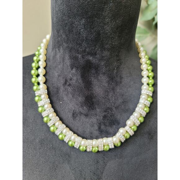 Women's Green And White Pearl Necklace With Rhinestone Spacers Lobster Lock - Picture 1 of 6